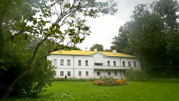 Дом писателя Льва Толстого в музее-усадьбе Ясная Поляна. Архив