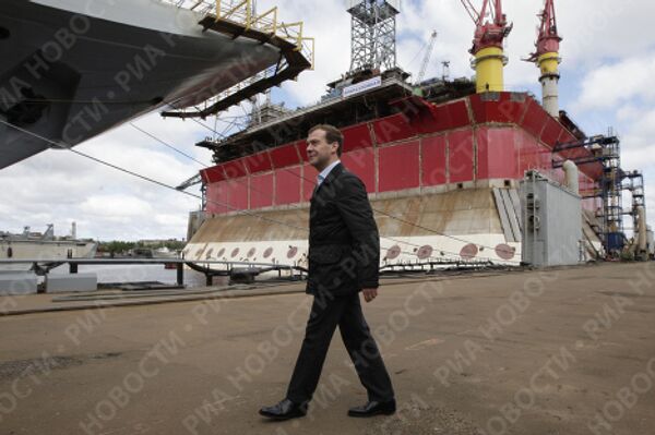 Рабочая поездка президента РФ Дмитрия Медведева в Северо-Западный федеральный округ