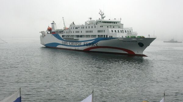 Первый паром новой линии Владивосток-Япония-Корея прибыл в Приморье