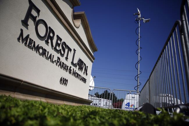 Голливудское кладбища Forest Lawn, где похоронят Майкла Джексона 