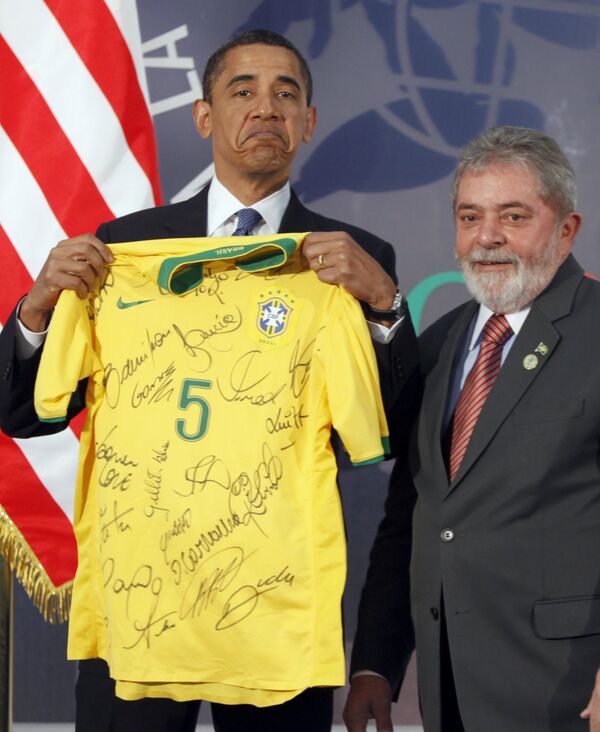 Президент США Барак Обама и президент Бразилии Луис Инасио Лула да Силва на саммите G8