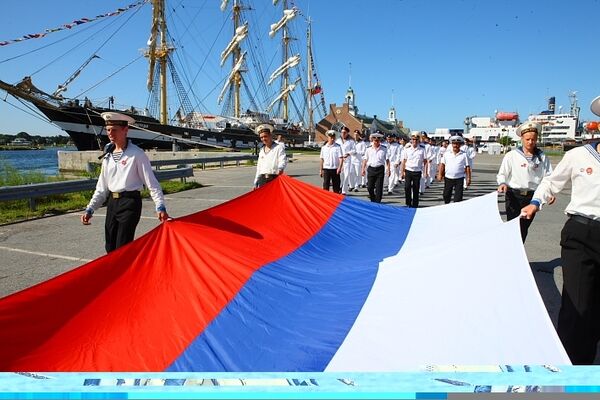 Российский барк «Крузенштерн» прибыл в американский порт Бостон