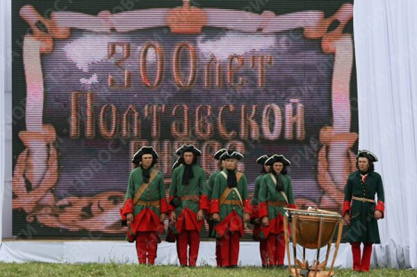 Театрализованное действие Полтавская баталия прошло в музее-заповеднике Коломенское
