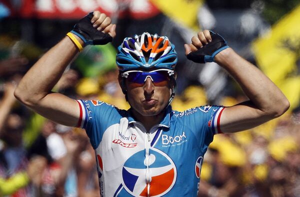 Пьеррик Федриго (Франция, BBox Bouygues Telecom) выигрывает 9-й этап Тур де Франс.