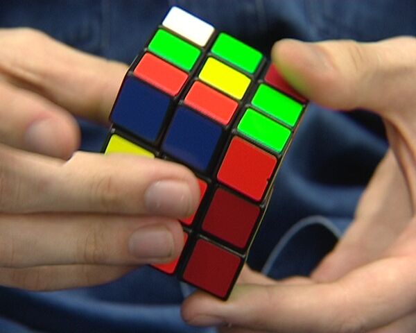 Собрать кубик Рубика за 16 секунд – спидкубинг по-российски