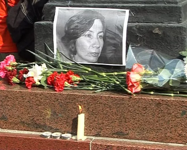 На пикет памяти Эстемировой те, с кем она работала и кого спасла 