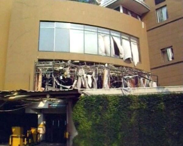 Два мощных взрыва прогремели у самых охраняемых гостиниц Джакарты 