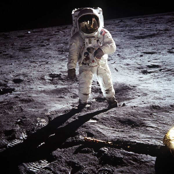 Американский астронавт Эдвин Олдрин на Луне