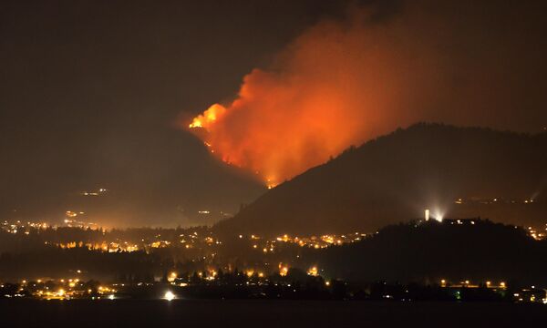 В Канаде бушуют лесные пожары