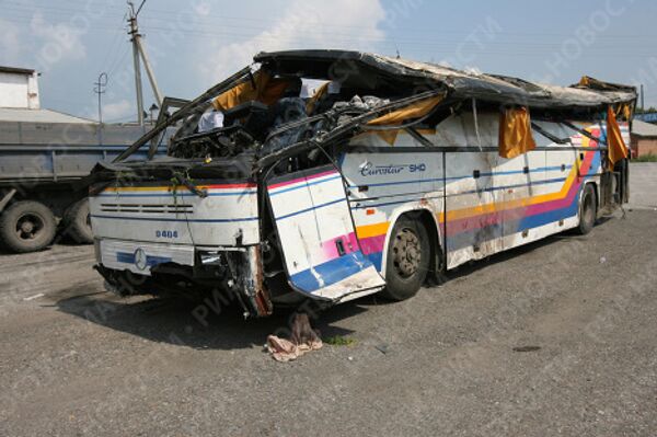 На месте автокатастрофы пассажирского автобуса следовавшего рейсом Томск-Новосибирск-Яровое