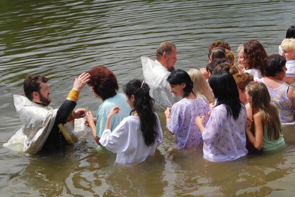Массовое крещение в Аланском Богоявленском женском монастыре