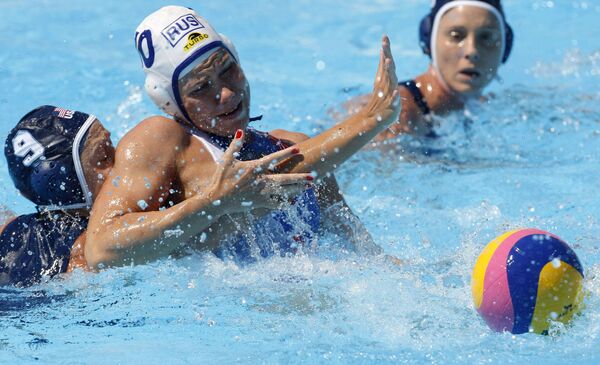 Женская сборная России по водному поло одержала победу над  командой США на ЧМ в Риме