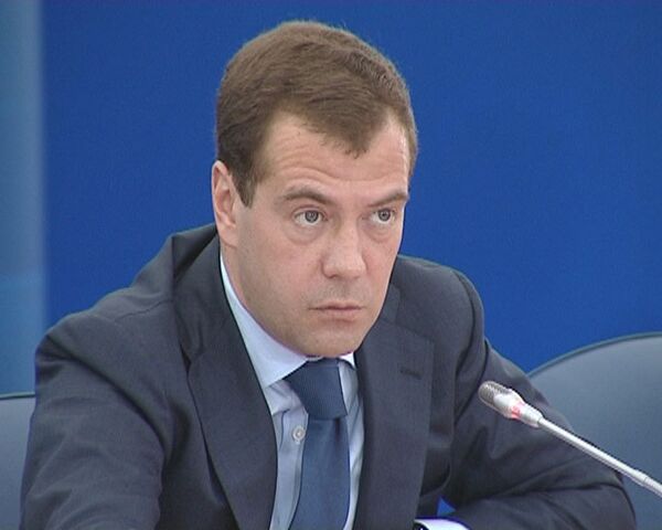 Медведев призвал ужесточить контроль за сдачей жилья в аренду