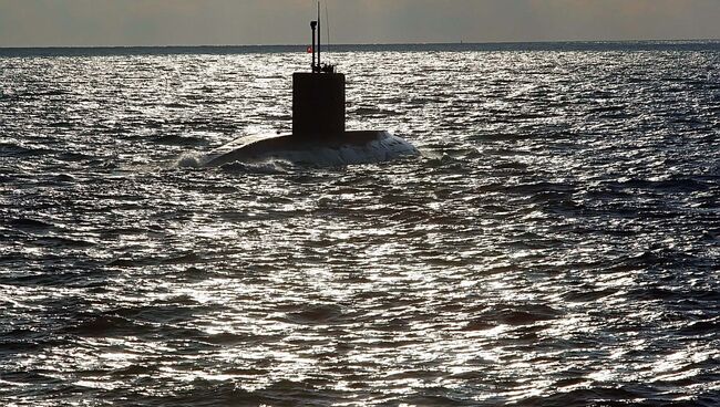 Балтийский флот проводит учения по спасению подводной лодки