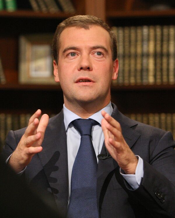 Президент РФ Д.Медведев провел беседу с ведущим итоговой программы НТВ