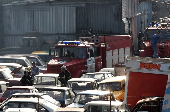 Пожар на штрафстоянке на юге Москвы