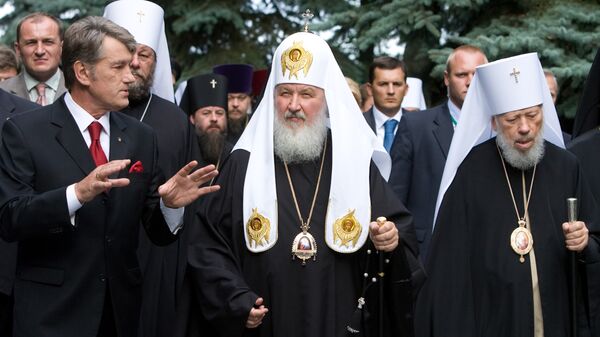 Ющенко поблагодарил патриарха за посещение мемориала жертвам голода
