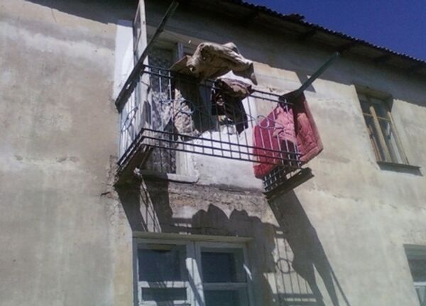 Балкон жилого дома рухнул