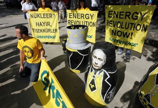 Активисты Гринпис протестуют против строительства АЭС в Турции