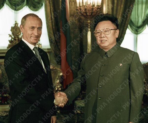Путин и Ким Чен Ир в Кремле
