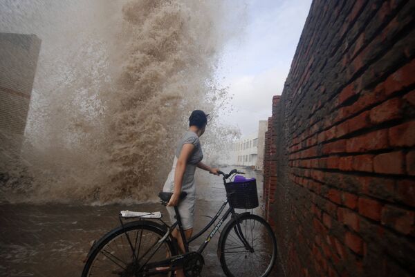 Проливные дожди затопили Китай