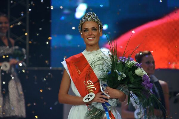 Победительница конкурса Мисс Екатеринбург-2009 Ирина Антоненко