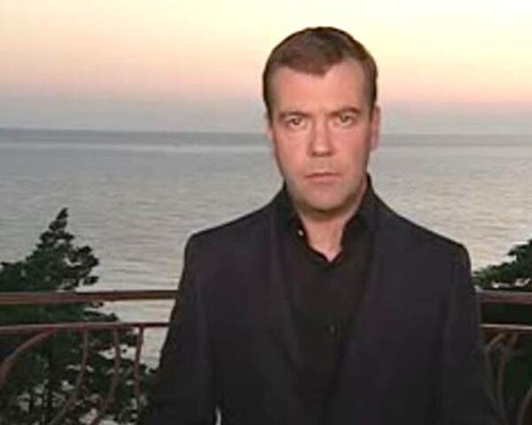 Напряжение между Россией и Украиной зашкаливает – Медведев 