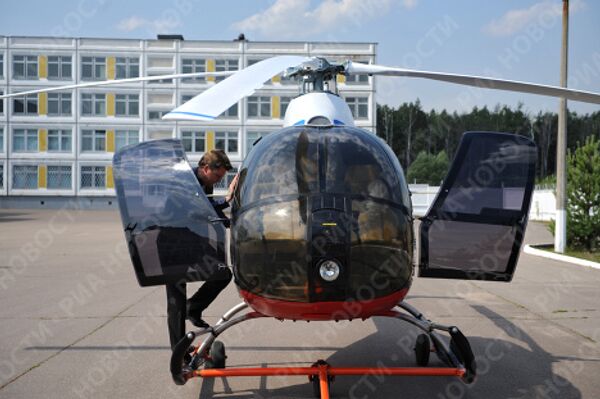 Презентация нового вертолета Ми-34 Сапсан