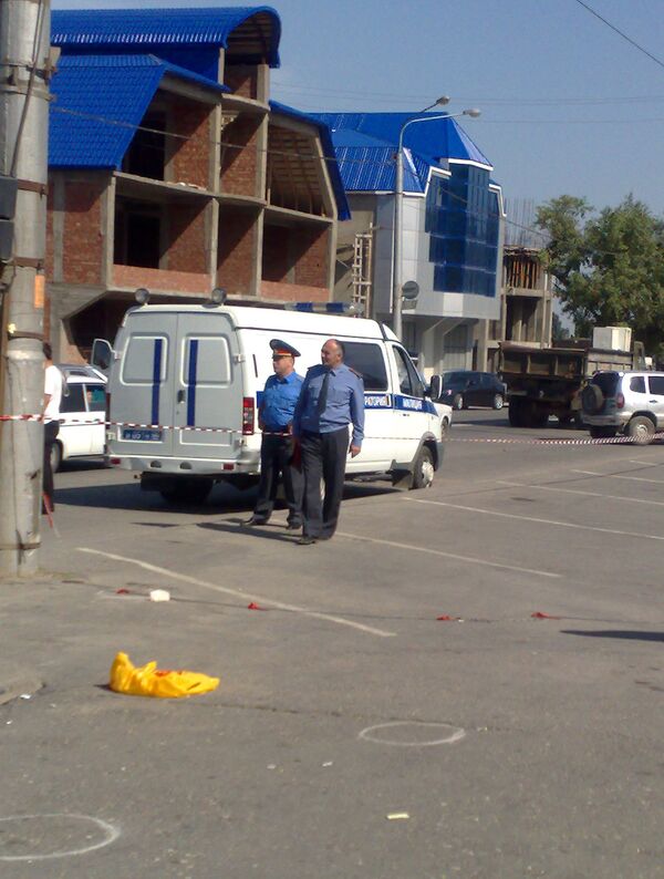 Бомба взорвалась в Махачкале на пути милицейской машины