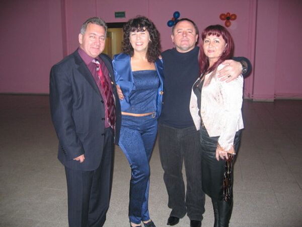 Сергей Егоров и Игорь Ткаченко с женами