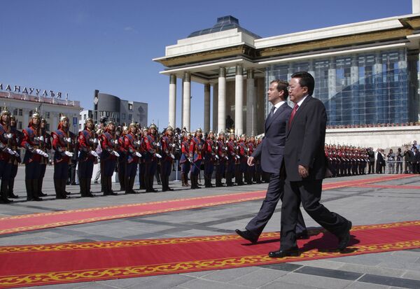 Медведев в Монголии отметит 70-летие победы на Халхин-Голе и Наадам
