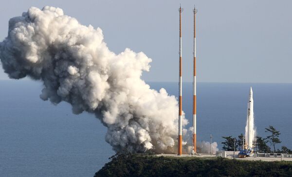 Южная Корея запустила первую ракету в космос