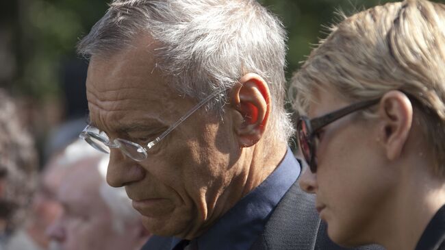 На похоронах поэта Сергея Михалкова на Новодевичьем кладбище в Москве