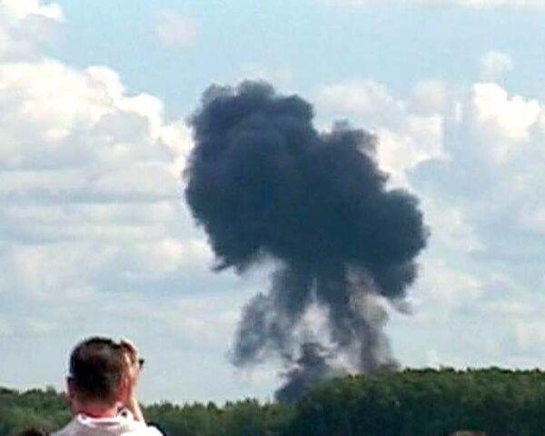 Су-27 рухнул во время авиашоу в Польше. Видео с местра трагедии