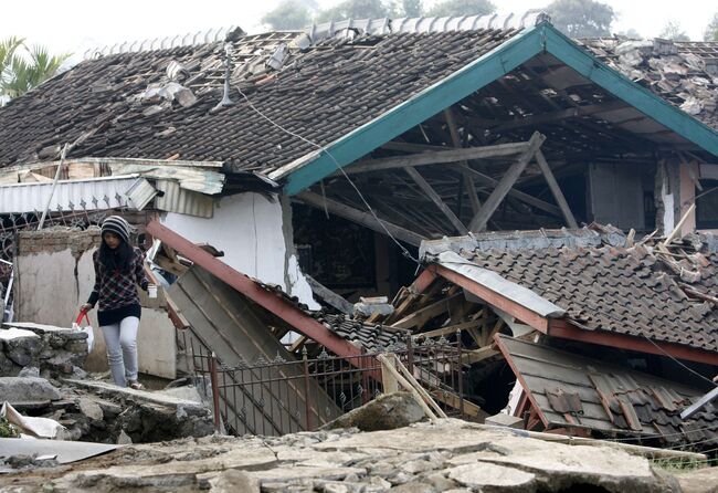 Землетрясение в Индонезии 