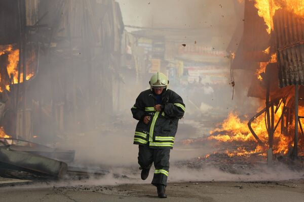 Более 100 жильцов пятиэтажки в Хабаровске эвакуировали из-за пожара