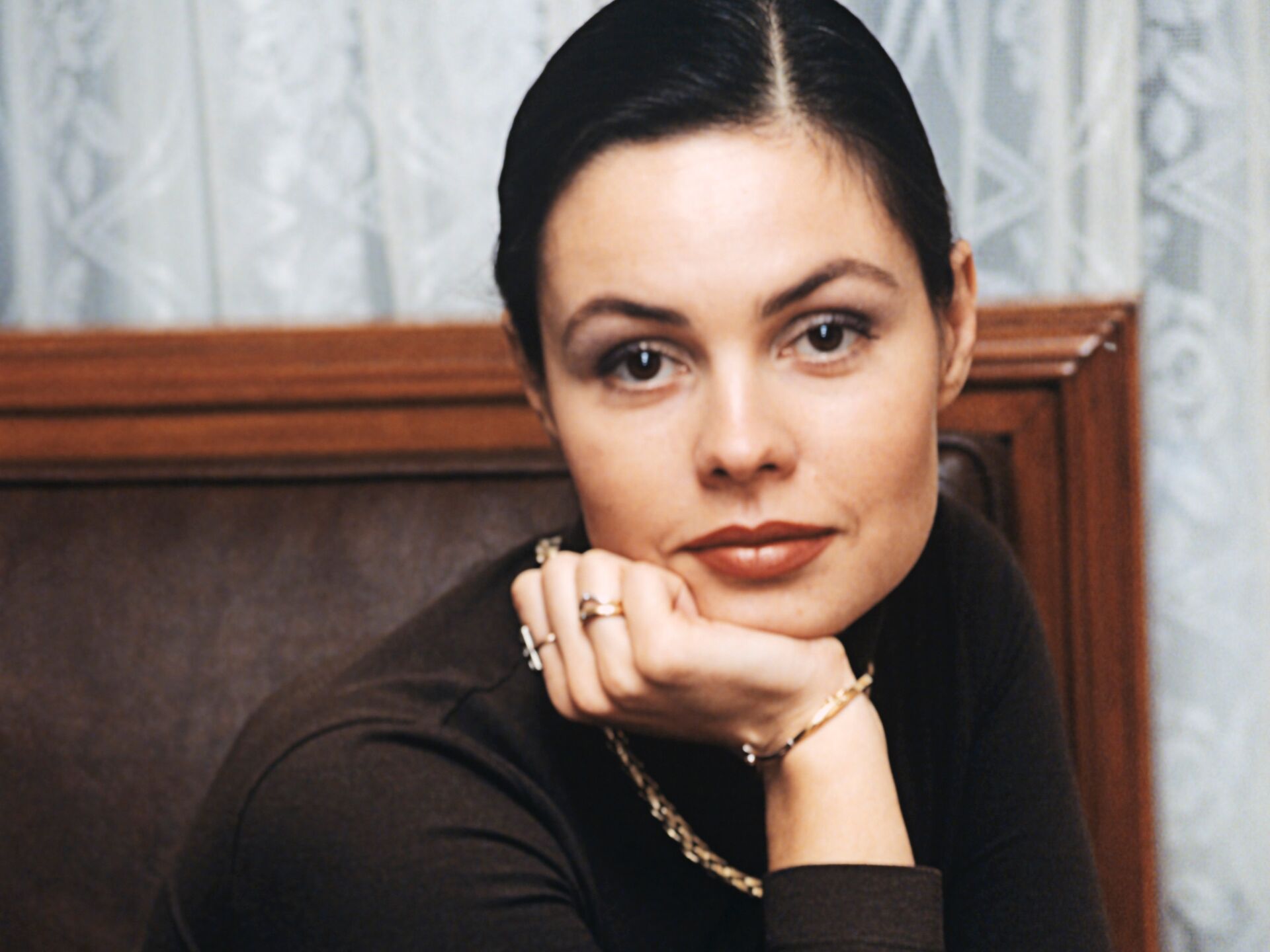 Кеште басқа біреудің ұйықтап жатқан әйелімен жыныстық қатынас