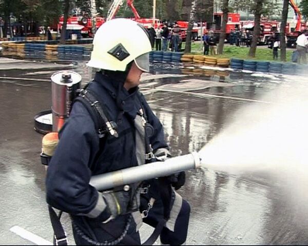 В России придумывают ружья и пушки для пожарных