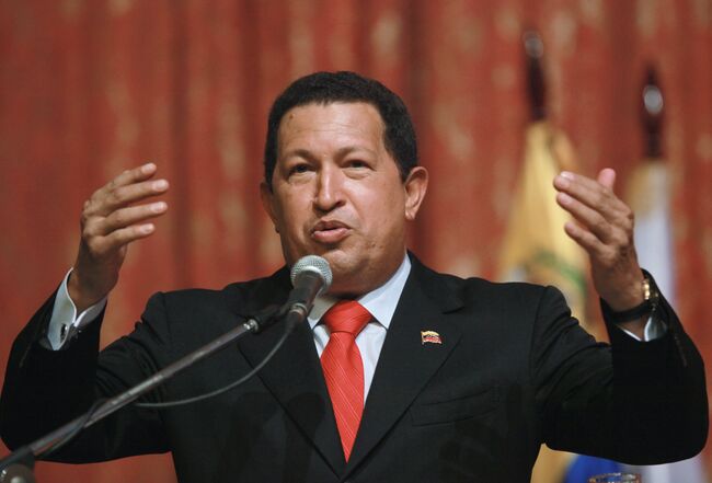 Венесуэла будет наращивать оборонительный потенциал - Чавес
