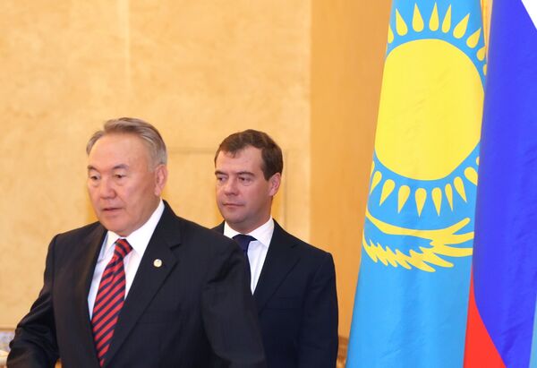 Президенты России и Казахстана Д.Медведев и Н.Назарбаев