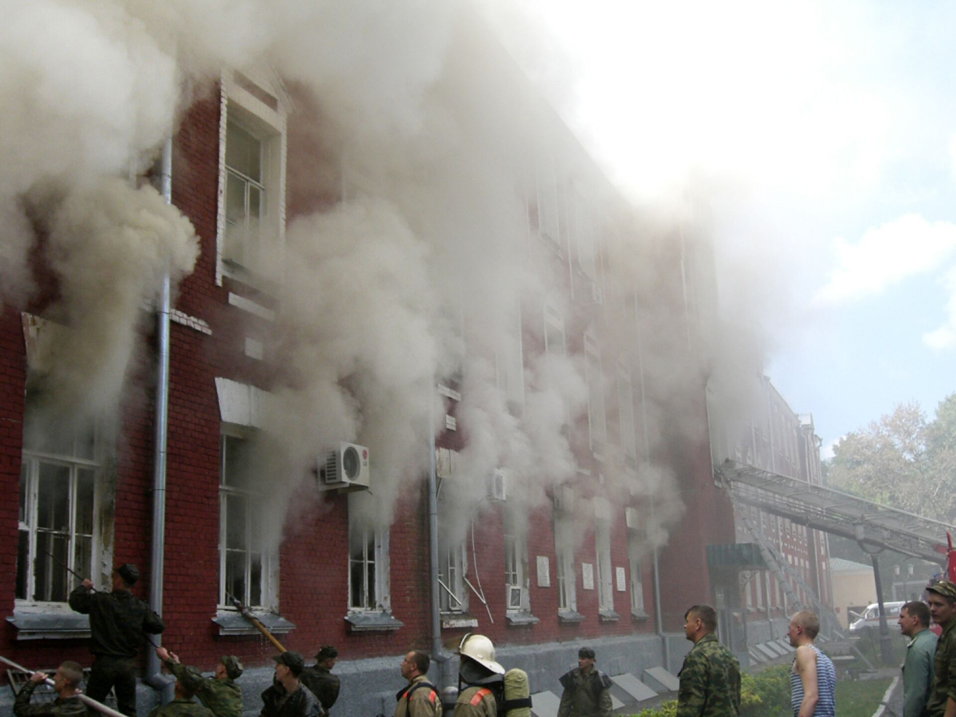 Пожар в воинской части в Тамбове - последние новости сегодня - РИА Новости