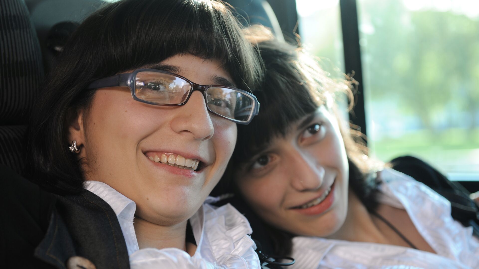 Известные разделенные сиамские близнецы Зита и Гита Резахановы в Москве - РИА Новости, 1920, 01.04.2025