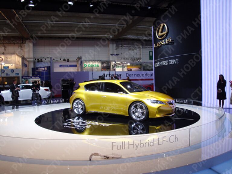 Автомобиль Lexus на Франкфуртском автосалоне Автомобиль Lexus на Франкфуртском автосалоне