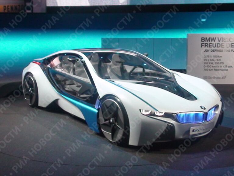 Автомобиль BMW на Франкфуртском автосалоне Автомобиль BMW на Франкфуртском автосалоне