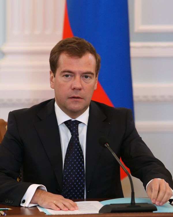 Медведев намерен посетить Конституционный суд в Петербурге