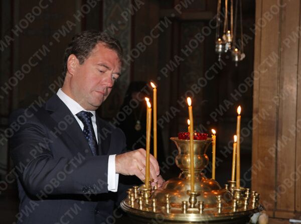 Президент РФ Дмитрий Медведев посетил Софийский собор в Великом Новгороде