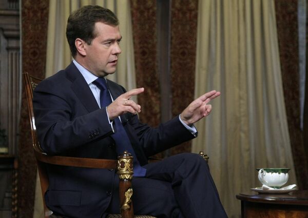 Президент РФ Дмитрий Медведев дал интервью представителям швейцарских СМИ