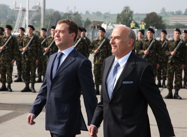 Президент РФ Дмитрий Медведев и президент Швейцарской Конфедерации Ханс-Рудольф Мерц