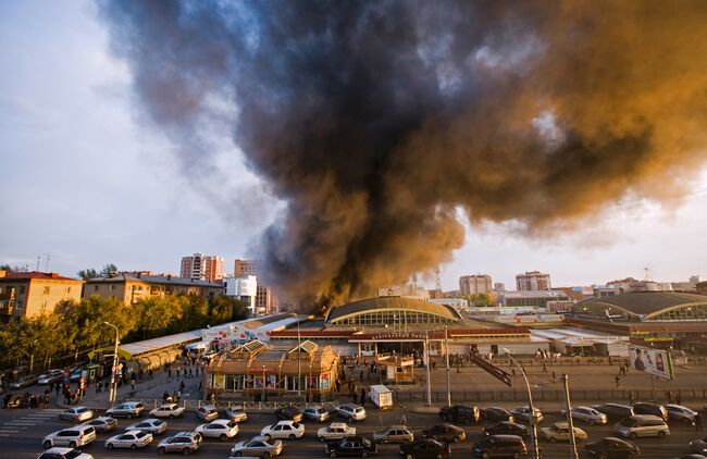 Пожар на Центральном рынке в Новосибирске