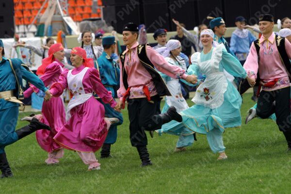 На празднике Сабантуй -2005 в Нижнем Новгороде